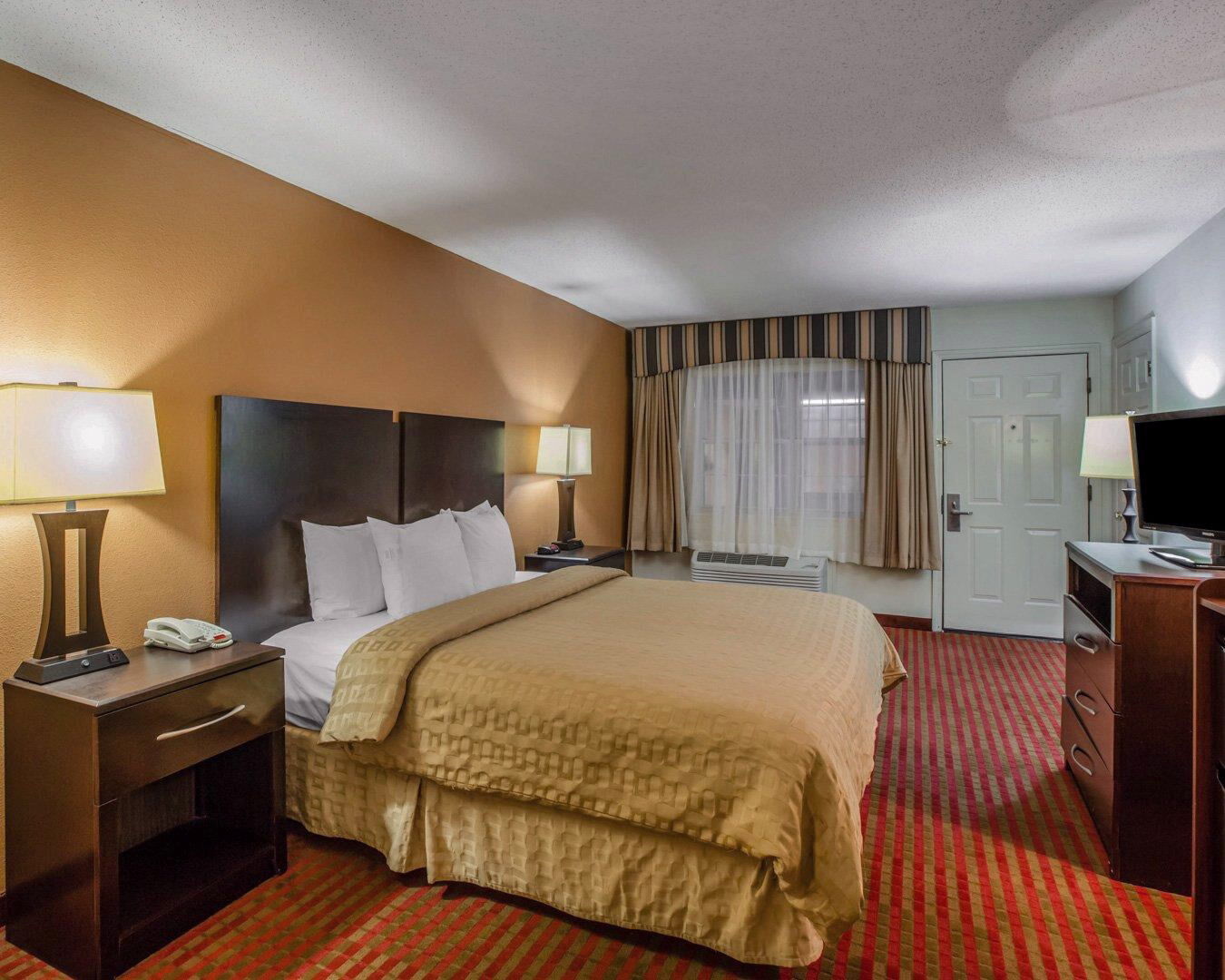 Clarion Suites Augusta Exterior photo