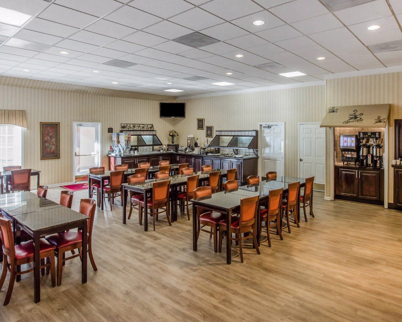Clarion Suites Augusta Exterior photo